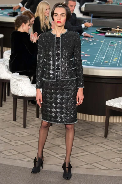 Look 9